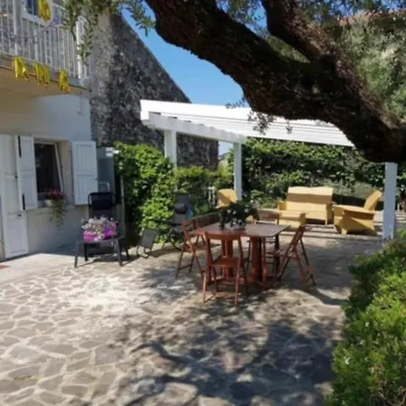 Welcome Traveller Lea Holiday home
